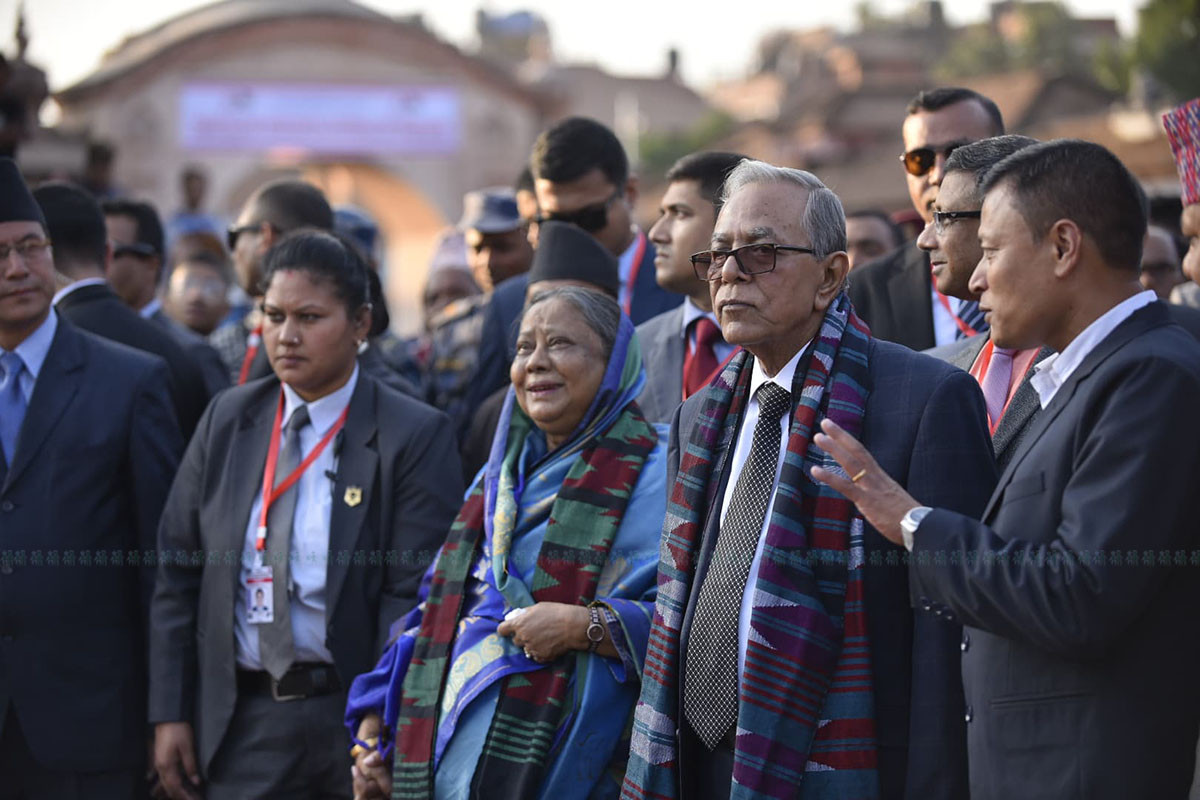 https://raracms.setopati.com/uploads/shares/2019/01/sujita/rastrapati hamid bhaktapur/bangaladeshi rastrapati (1).jpg